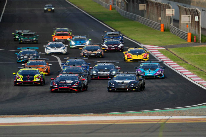 01 - 兰博基尼Super Trofeo亚洲挑战赛决战瓦莱伦加（Vallelunga）赛道.jpg